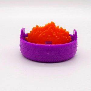 Mattel Barbie Club Chelsea Camp Fire Pit Purple Orange Flames Camper